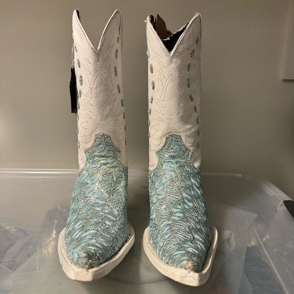 AGUILA REAL COWGIRL BOOTS - Picture 7 of 8